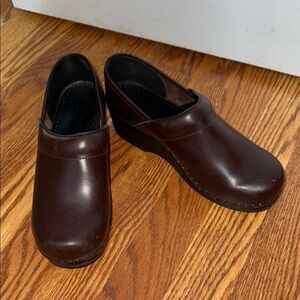 L.L. BEAN Clogs Dark Brown Leather Slip On Mules Shoes Size 8M